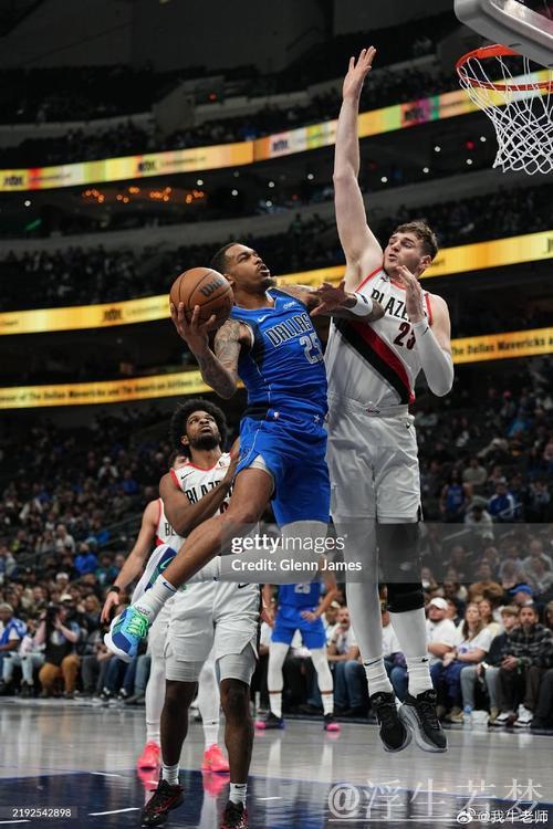 5秒狂飙5分！华盛顿空接暴扣后抢断助攻克莱命中三分